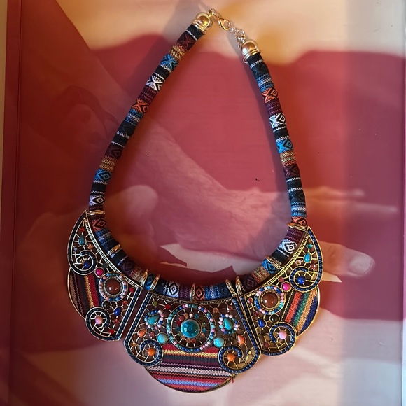 Accessories - NEW Boho vibes statement necklace